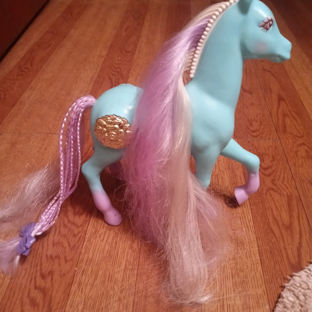 Rainbow horse